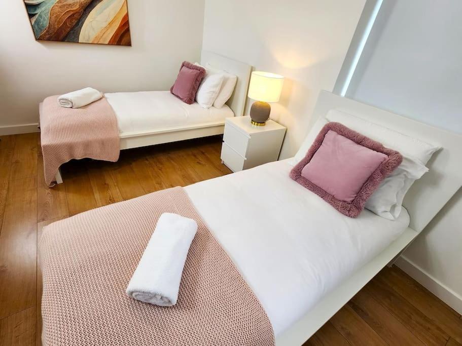 Hutchcomb Villa, 4 Bed Luxury House,Oxford+Parking Esterno foto